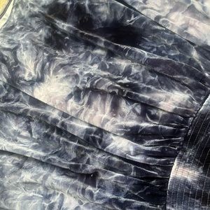 American Eagle outfitters velvet top size medium